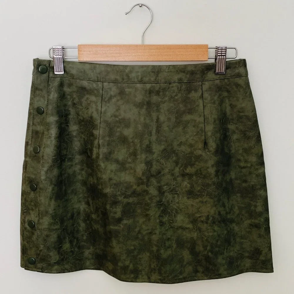 NWT - LF Mint Vanilla Faux Leather Side Snap Skirt